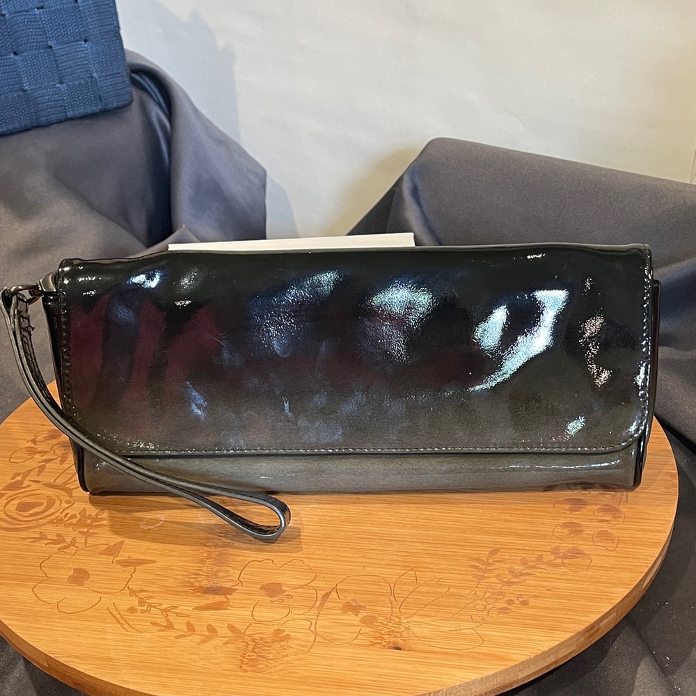 HOBO Patent leather Ombré Black & Gray Wristlet Clutch